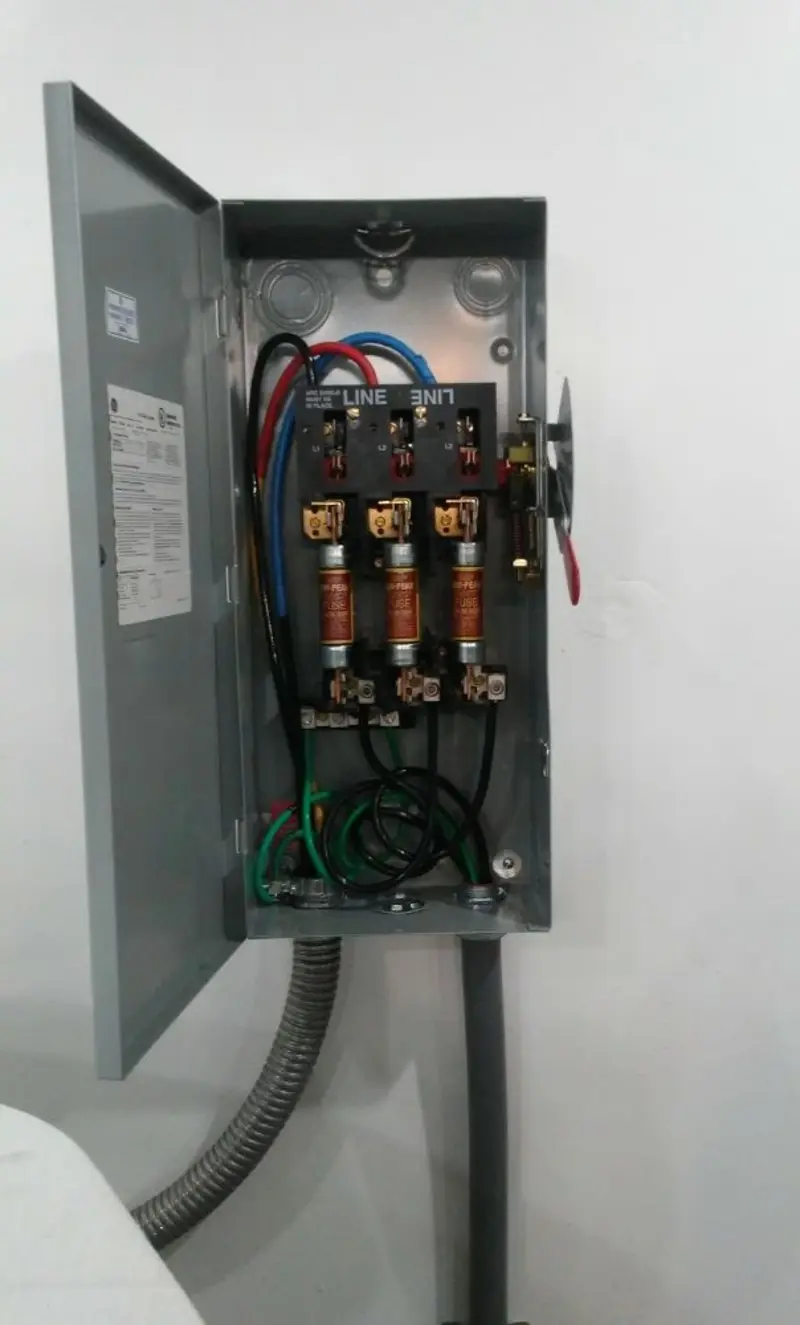 Three-phase disconnect switch installed for Smoke Detector Installation in Mosinee